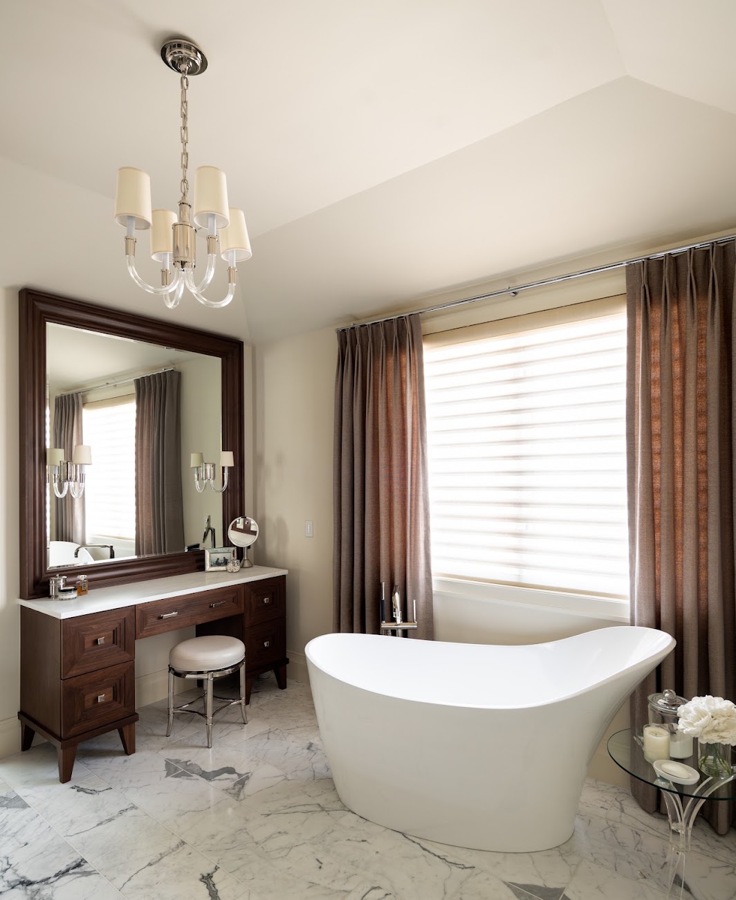 Modern bathroom vanity and tile